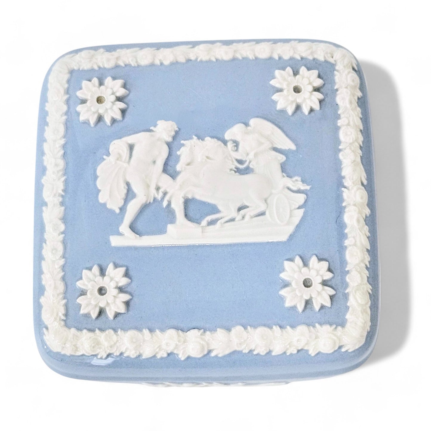 Wedgwood Square Trinket Box Cream on Lavender Blue Jasperware MINT