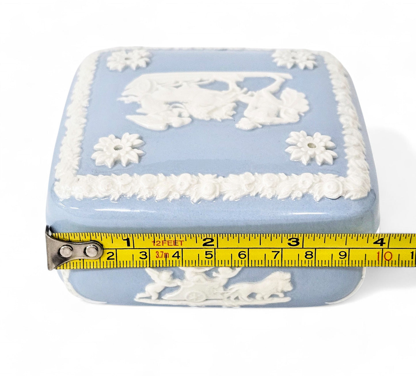 Wedgwood Square Trinket Box Cream on Lavender Blue Jasperware MINT