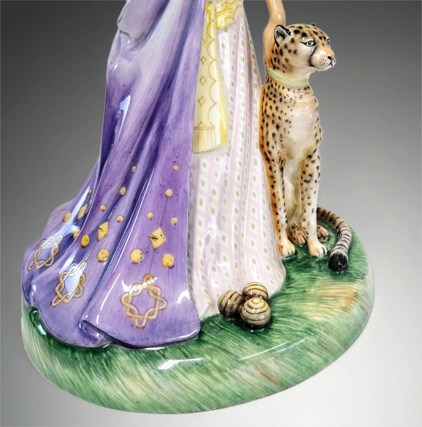 Royal Doulton Egyptian Queen Of Sheba Figurine Limited Edition 220 of 750 HN2328