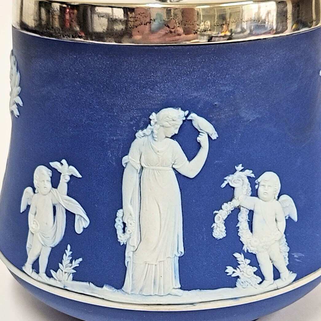 Wedgwood Jasperware Biscuit Jar - Antique -  Stamped